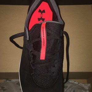 Under Armour Sneakers